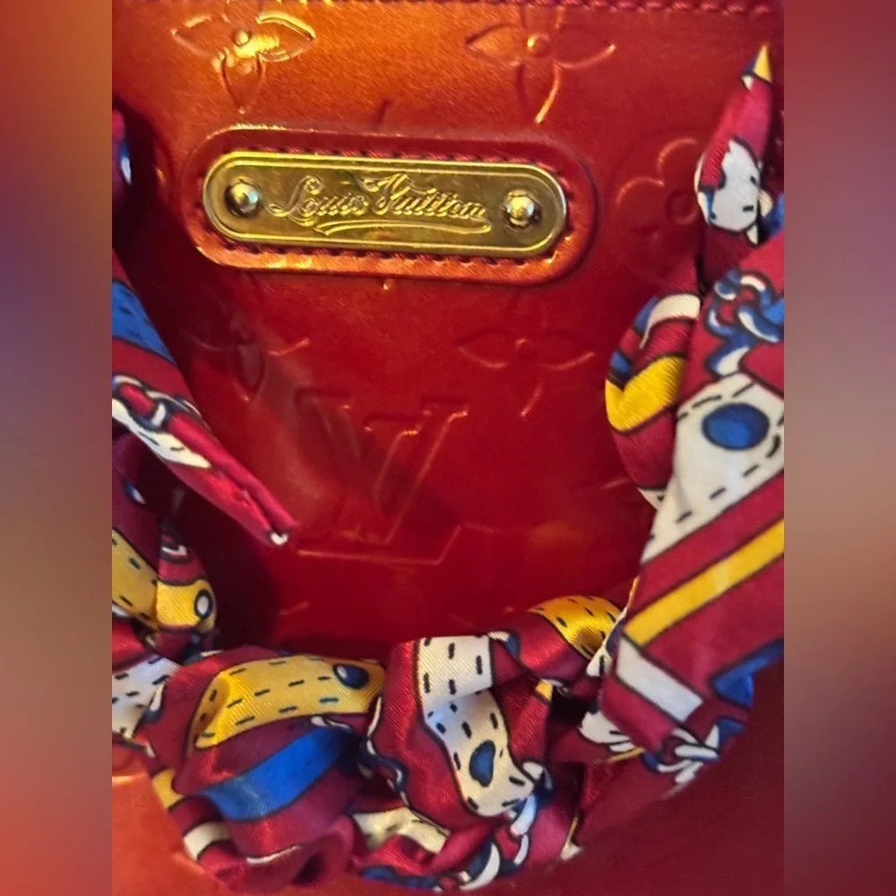 Louis Vuitton inside some color